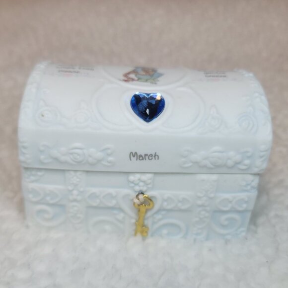 Precious Moments March Birthstone Hope Chest Box Gift Box - Picture 2 of 10
